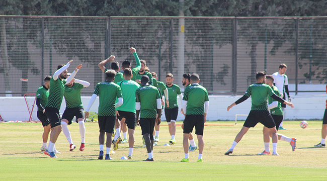 DENİZLİSPOR’DA ADANA DEMİRSPOR HAZIRLIKLARI SÜRÜYOR