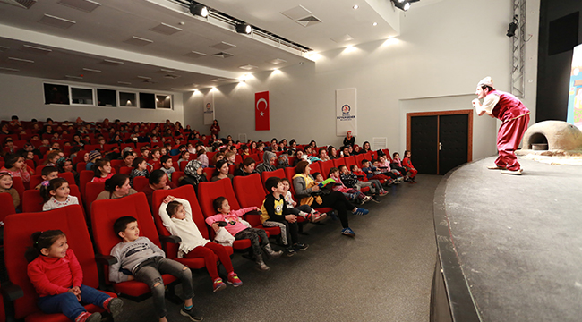 ÇOCUKLAR "MASALLAR DİYARI" İLE BULUŞTU