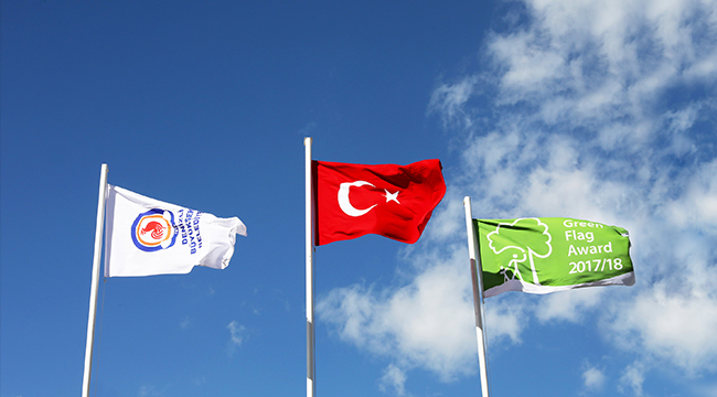 BÜYÜKŞEHİR ÖDÜLE DOYMUYOR
