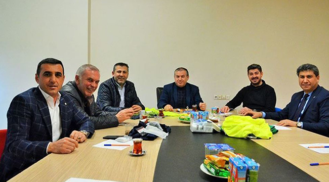 YEŞİL-SİYAHLI YÖNETİM İSYAN ETTİ