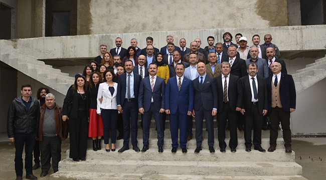 PROJESİ ARAZİDEKİ AĞAÇLARA GÖRE ÇİZİLDİ