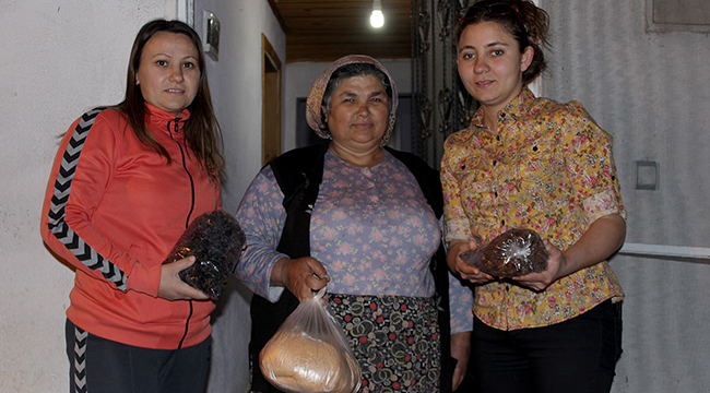 1 TON PEKMEZ, 2,5 TON KURU ÜZÜM GÖNDERİLDİ