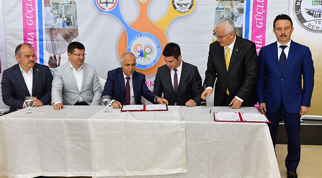 PROTOKOLE 42 SANAYİCİ VE İŞADAMI İMZA ATTI