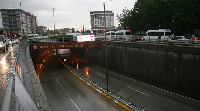 ŞİDDETLİ YAĞIŞ HAYATI OLUMSUZ ETKİLEDİ