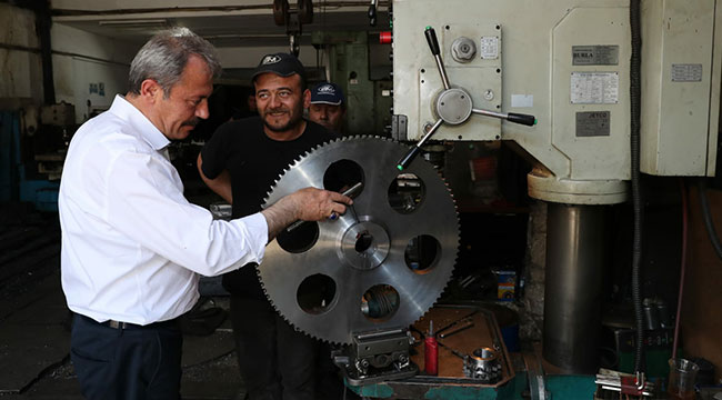 AK PARTİLİ TİN, 1. SANAYİ ESNAFINI ZİYARET ETTİ