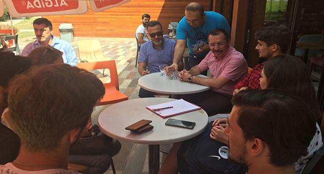 REKTÖR BAĞ ÖĞRENCİLERİNİ DİNLEDİ