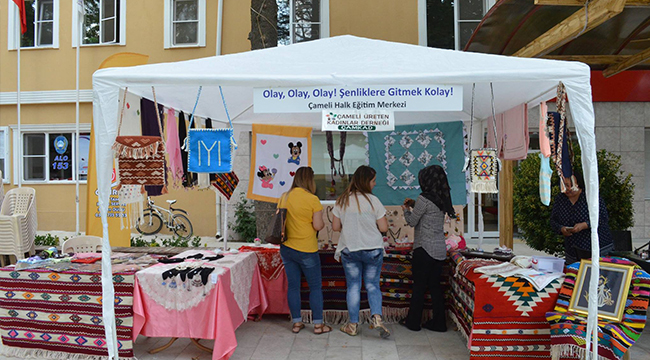 ÇAMELi DOKUMALARINI YAŞATMAYA ÇALIŞIYORLAR