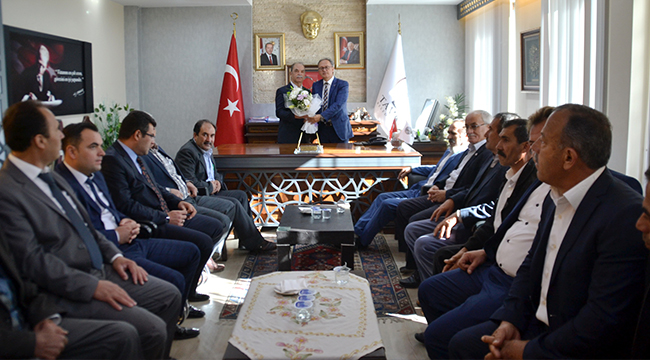 BAŞKAN AKYOL’DAN MUHTARLARA KUTLAMA MESAJI