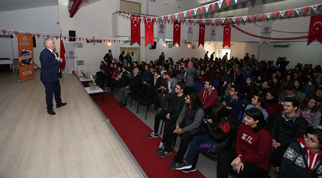 ZOLAN’IN GENÇLERLE BULUŞMASI DEVAM EDİYOR