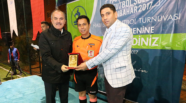 PAMUKKALE’ DE FUTBOL ŞÖLENİ FİNAL YAPTI