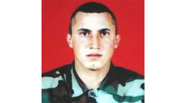 ÖZKAN ŞEHİT AİLESİNE MİSAFİR OLDU