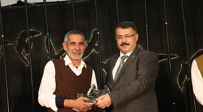 MAHKUMLARA TİYATRO GÖSTERİSİ