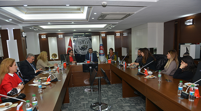 KADIN GİRİŞİMCİLER, 2018 HEDEFLERİ İÇİN TOPLANDI