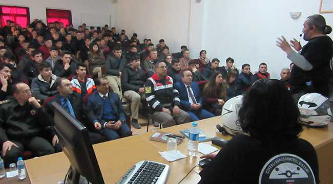 İLK EĞİTİM ACIPAYAM MESLEK LİSESİ ÖĞRENCİLERİNE
