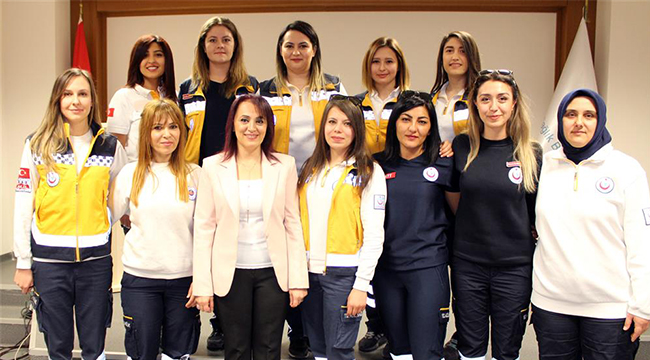 41 SAĞLIK ÇALIŞANI ÖDÜLLENDİRİLDİ