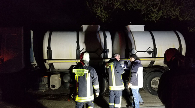 TANKERDEN SIZAN ASİT ASFALTI BİLE ERİTTİ