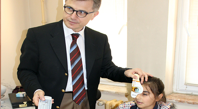 ÇARDAK’DA KANSER VE GÖZ TARAMASI BİR ARADA