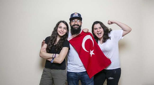 PAÜ ÖĞRENCİLERİ ‘CAN YOU MAKE IT?’ YARIŞMASINDA