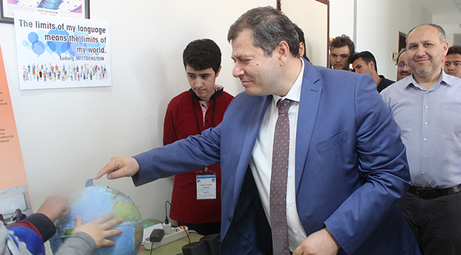 İMAM HATİP LİSESİNDE TÜBİTAK FUARI AÇILDI