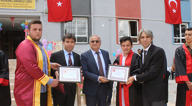 BAKLAN'DA MEZUNİYET SEVİNCİ