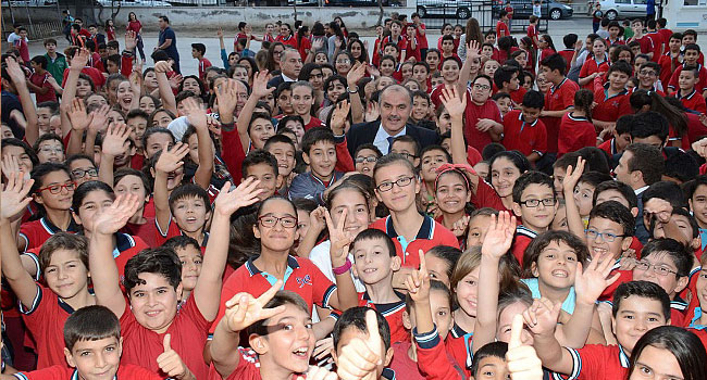 GÜRLESİN’DEN ÖĞRENCİLERE MESAJ