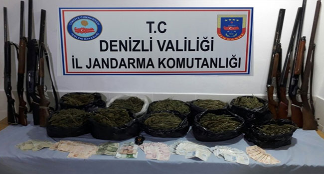 DENİZLİ’DE BİNLERCE OLAYI ÇÖZDÜLER