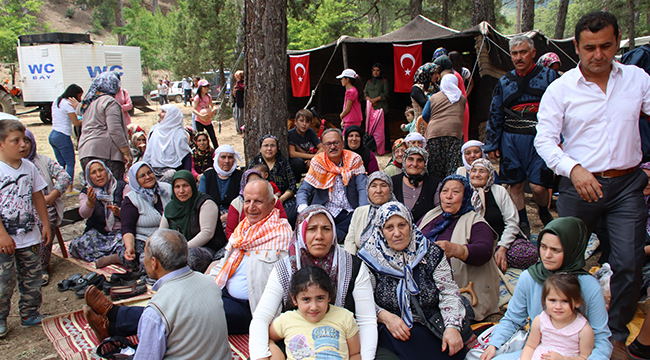 YÖRÜKLER TAVAS'TA BİR ARAYA GELDİ
