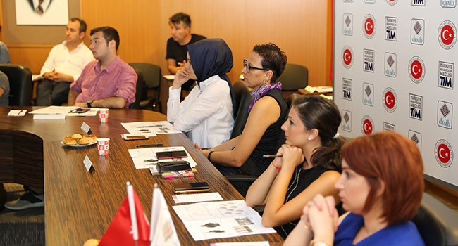 DENİB AKADEMİ’DEN DİJİTAL LİDERLİK EĞİTİMİ