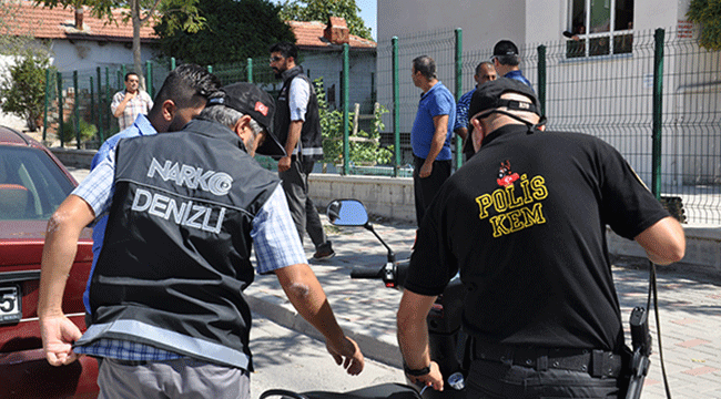 OKUL ÇEVRELERİNDE UYUŞTURUCU OPERASYONU
