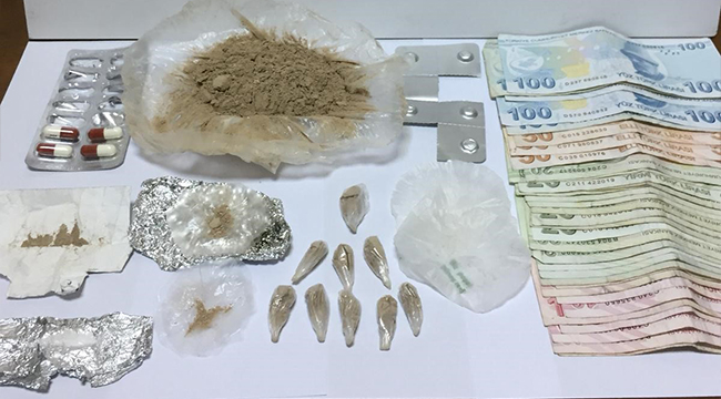 EMNİYET SOKAK SATICILARINA GÖZ AÇTIRMIYOR