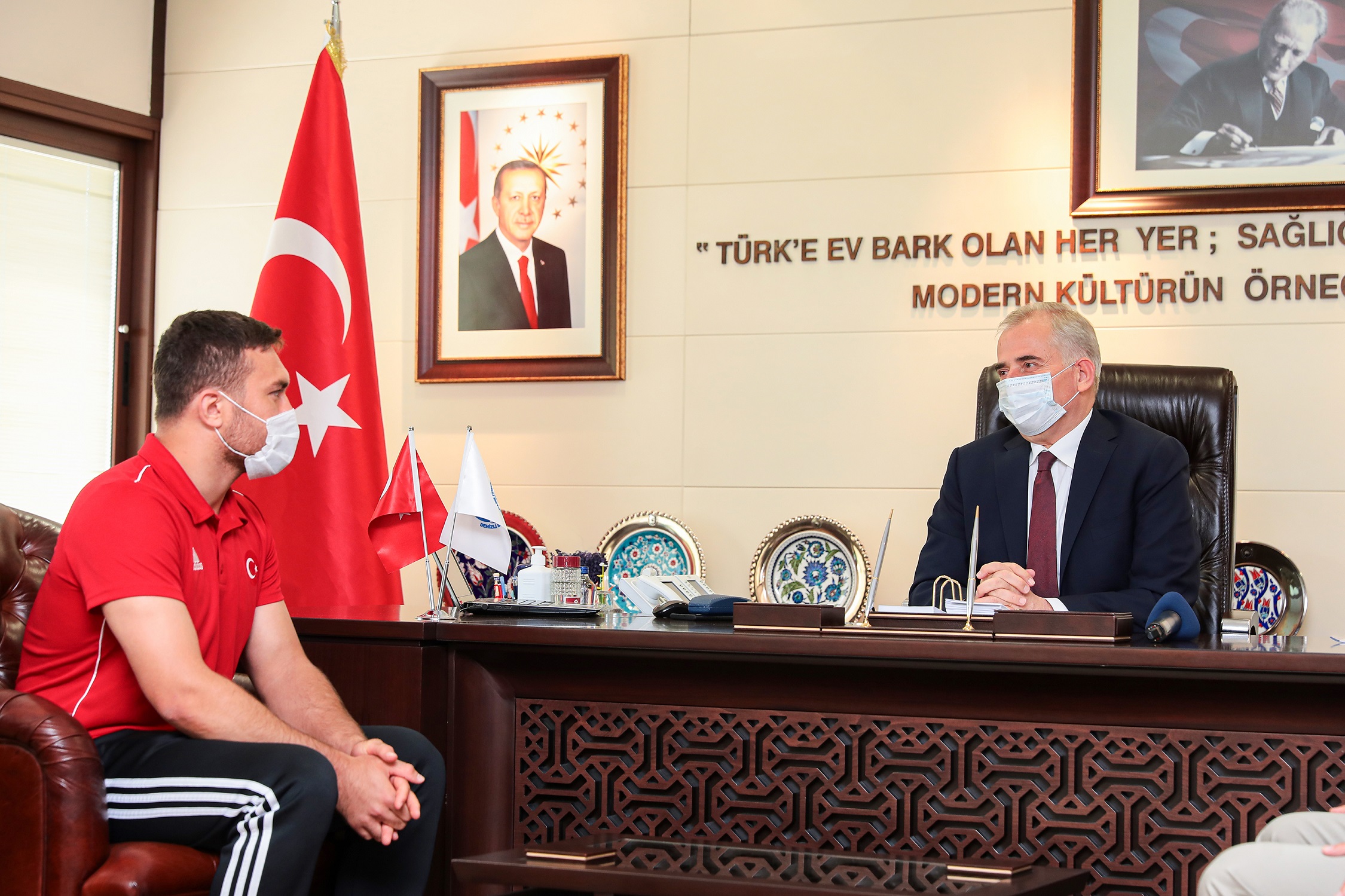 AVRUPA ŞAMPİYONU'NDAN BAŞKAN ZOLAN’A ZİYARET