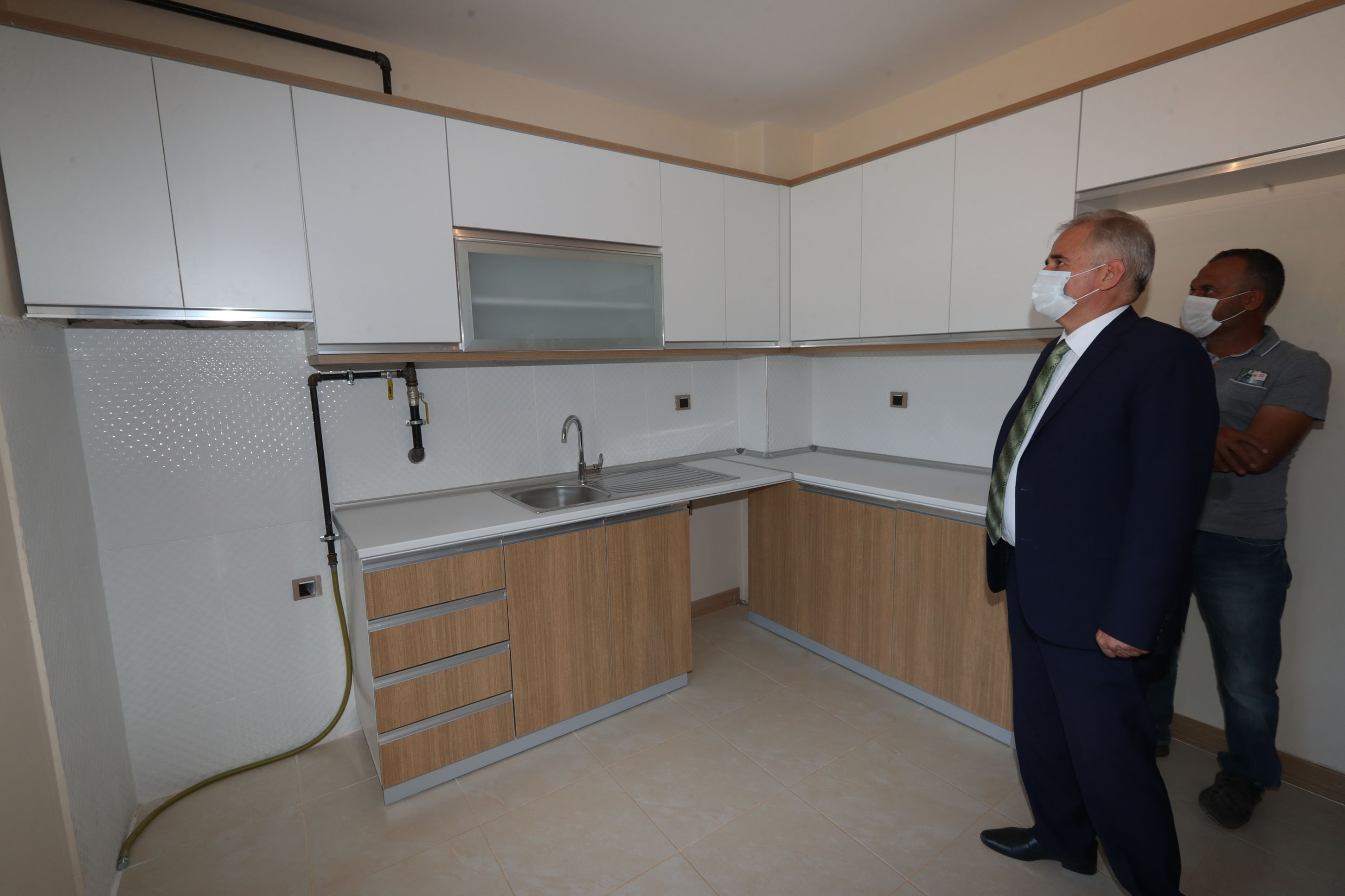 Başkan Zolan Acıpayam’a çıkarma yaptı