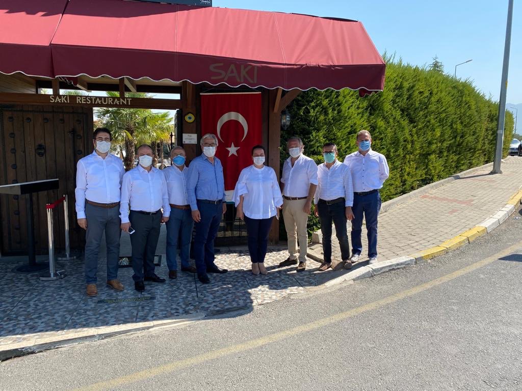 Milletvekili Nilgün Ök turizmcilerle bir araya geldi