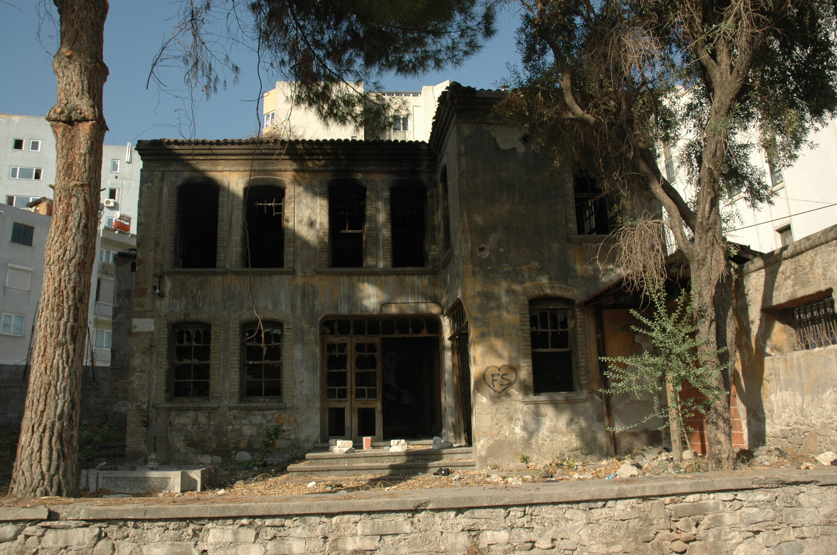 Büyükşehir Denizli'nin tarihine sahip çıkıyor