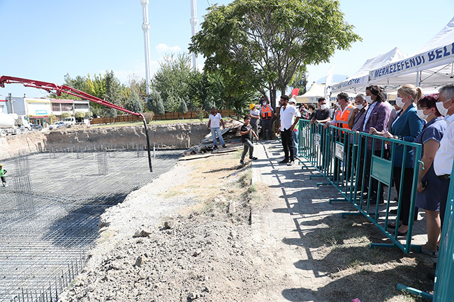 Merkezefendi Belediyesi mahalleleri sosyal tesislerle donatıyor