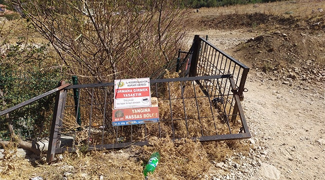 Alemciler tabela ve beton bariyerleri dinlemedi