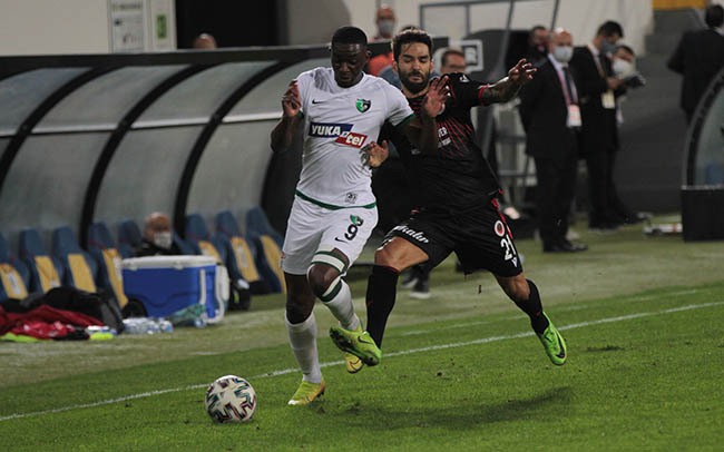 Denizlispor ilk 3 puanını aldı