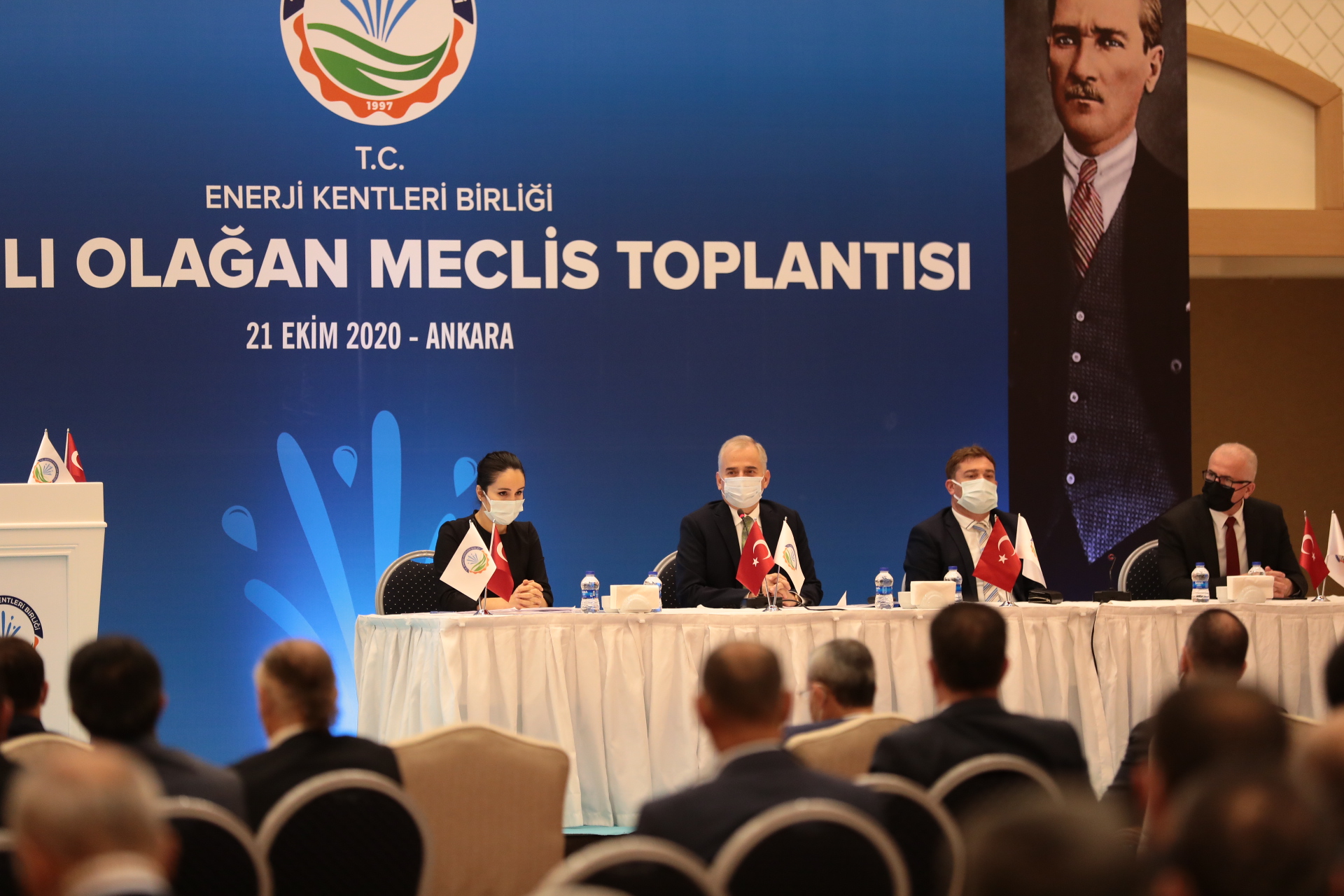 Enerji Kentleri Birliği Başkan Osman Zolan Başkanlığında toplandı