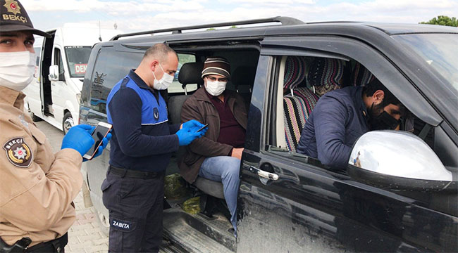 İlçe giriş çıkışlarında araçlara HES kodu sorgulaması yapıldı