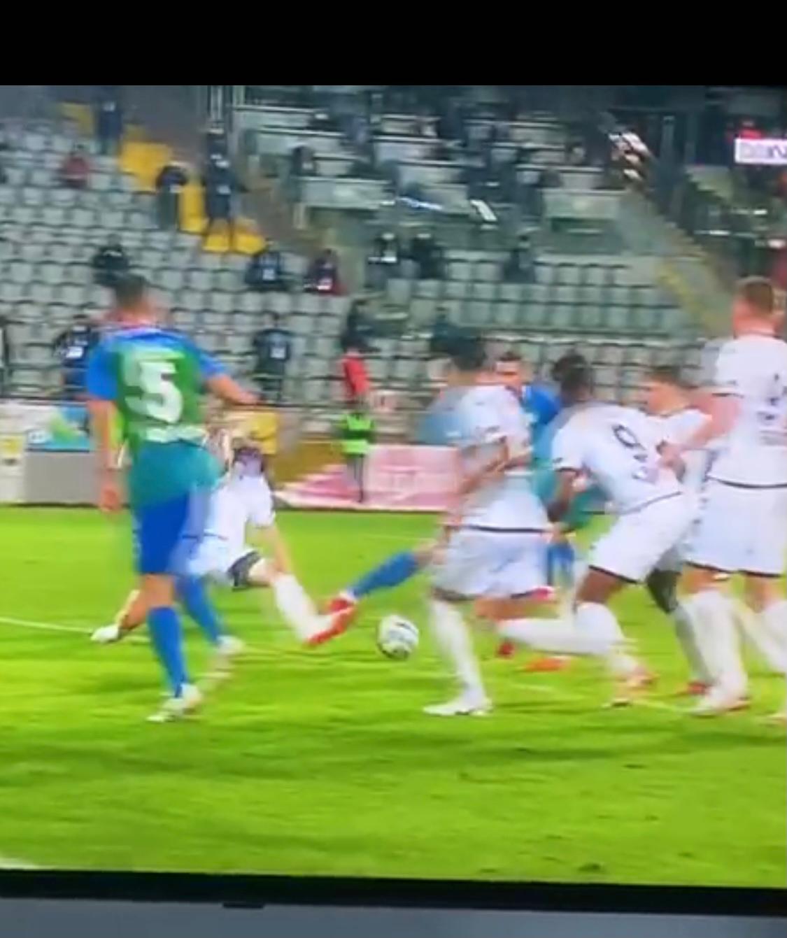 Denizlispor yönetimi hakeme ateş püskürdü