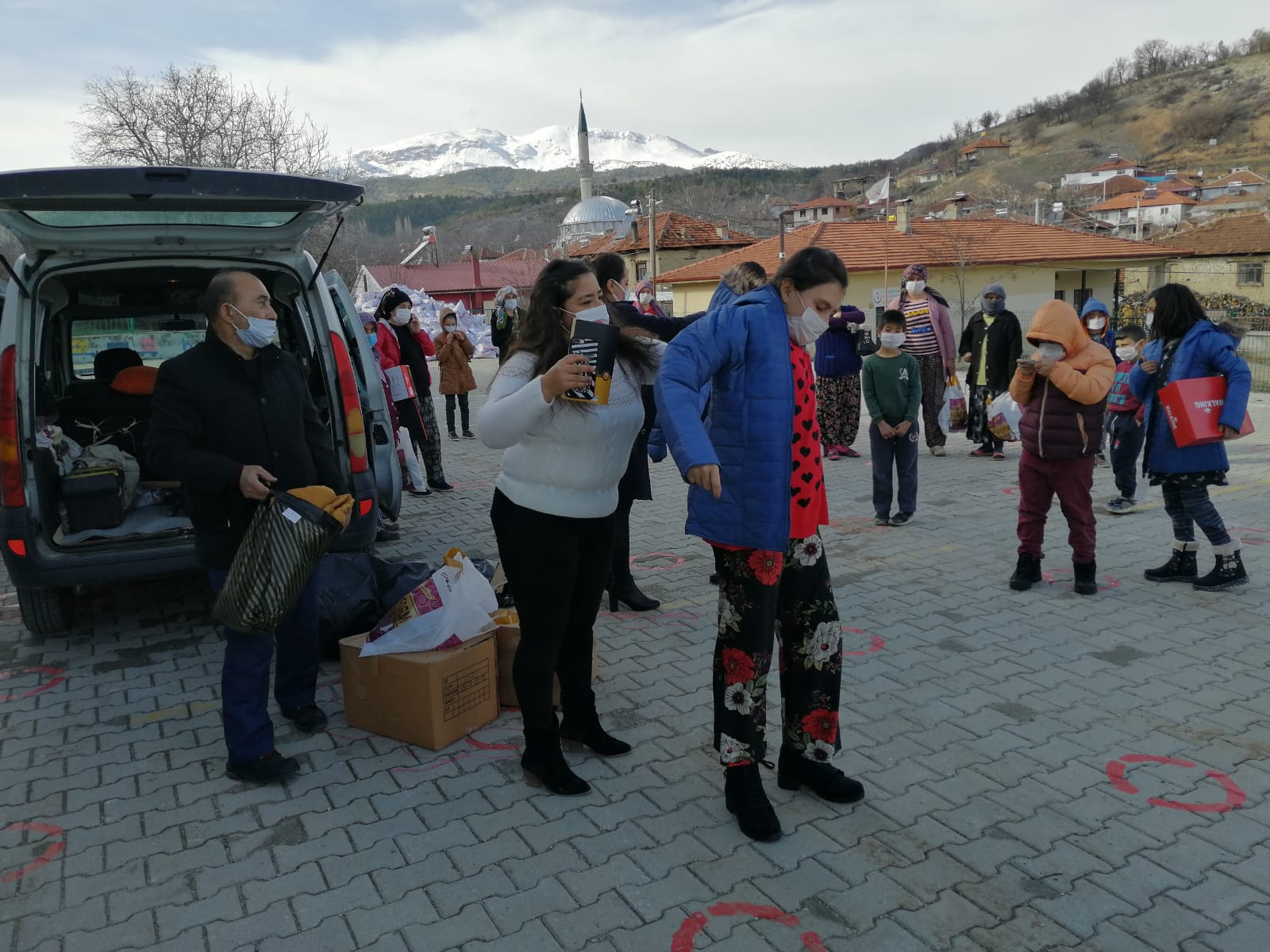 Paylaşanlar Platformu paylaşmaya devam ediyor