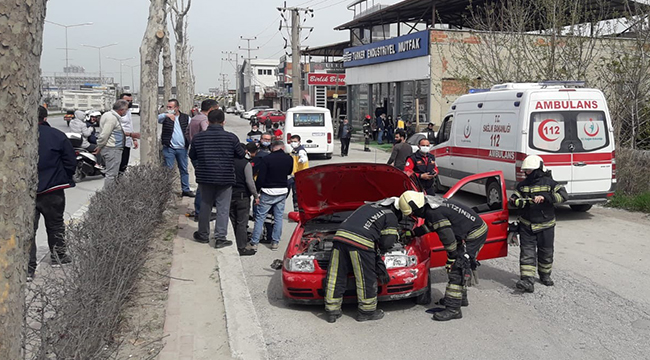 Bayan sürücünün kullandığı otomobil bariyeri aşıp seyir halindeki minibüse çarptı: 7 yaralı