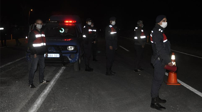 Kız istemek için konuşmaya giden 2 kardeşi, kızın babası silahla vurdu