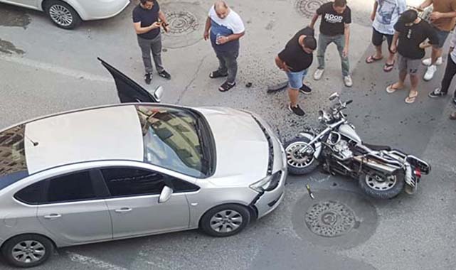 Otomobil ile çarpışan motosiklet sürücüsü yaralandı