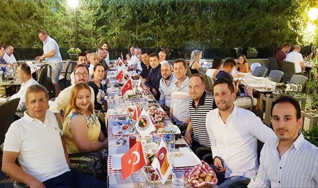 Fenerbahçe ve Galatasaray taraftarlarından dostluk mesajı