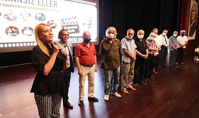 ZAMANSIZ ELLER BELGESELİ SANATSEVERLERLE BULUŞTU