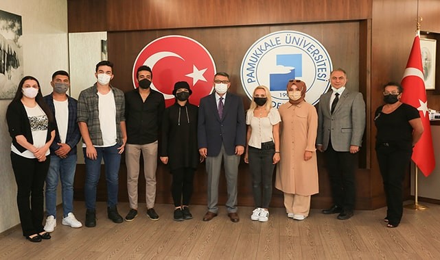 PAÜ Mimarlık Öğrencileri Birincilik Ödülü Aldı
