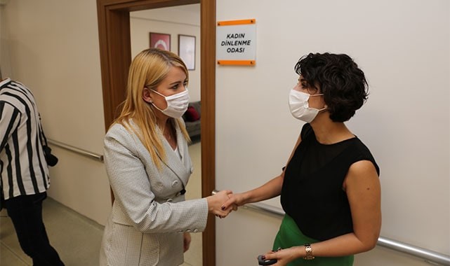 Cerrahi Hastanesi Alzheimer hastalarını yalnız bırakmadı