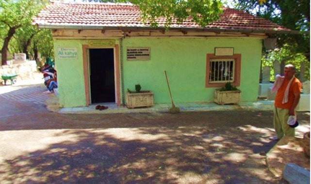 DERVİŞ ALİ KÂHYA EFENDİ TÜRBESİ