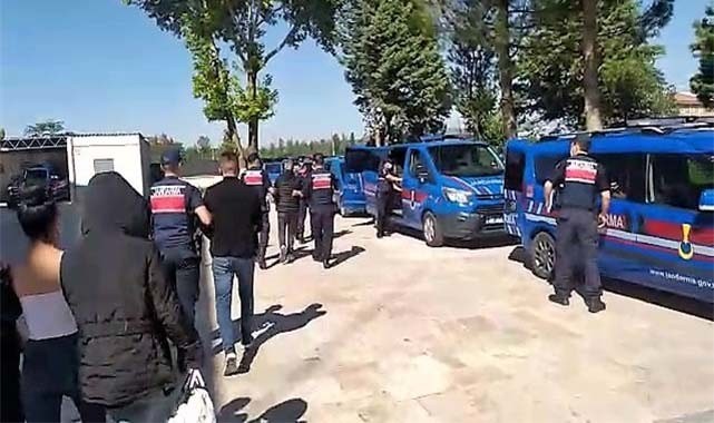 Arabaları karıştırınca yanlış kişiyi vurdular